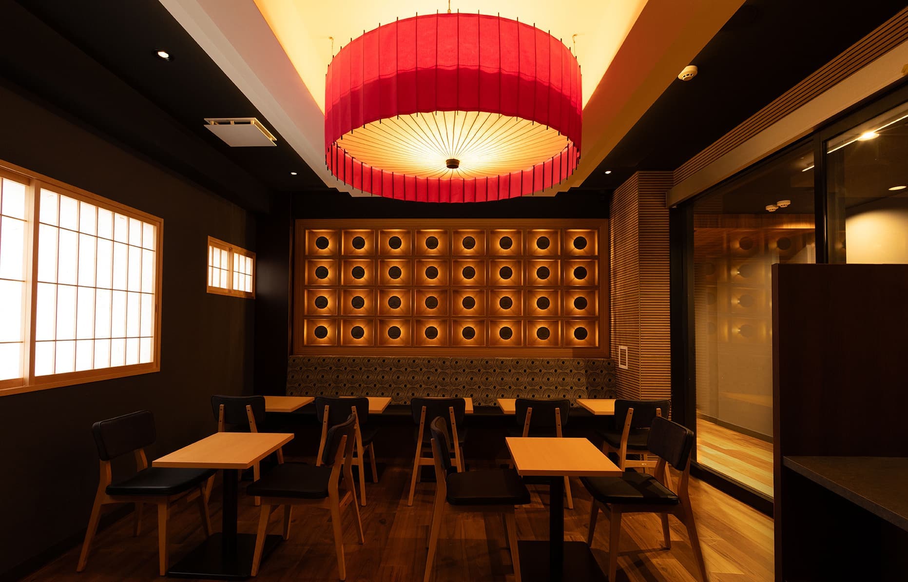 lounge01.jpg